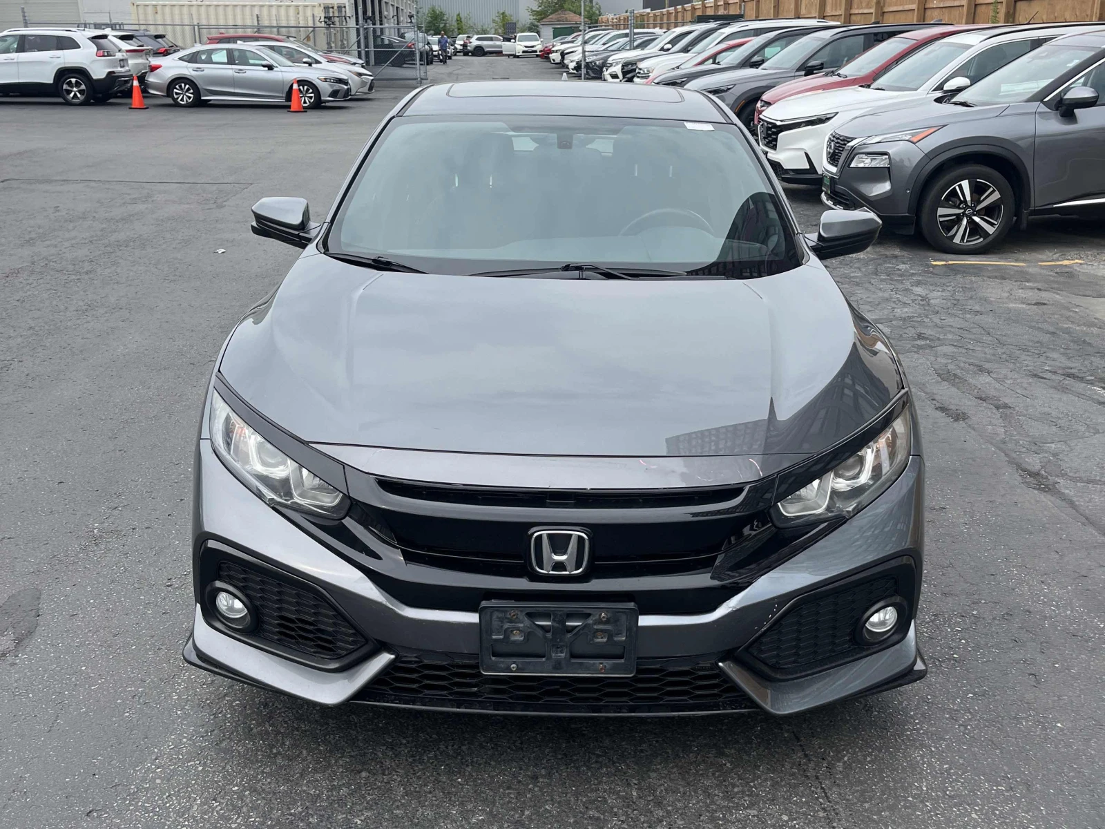 Honda Civic Sport / Carfax / Автокредит , снимка 6 - Автомобили и джипове - 56244113