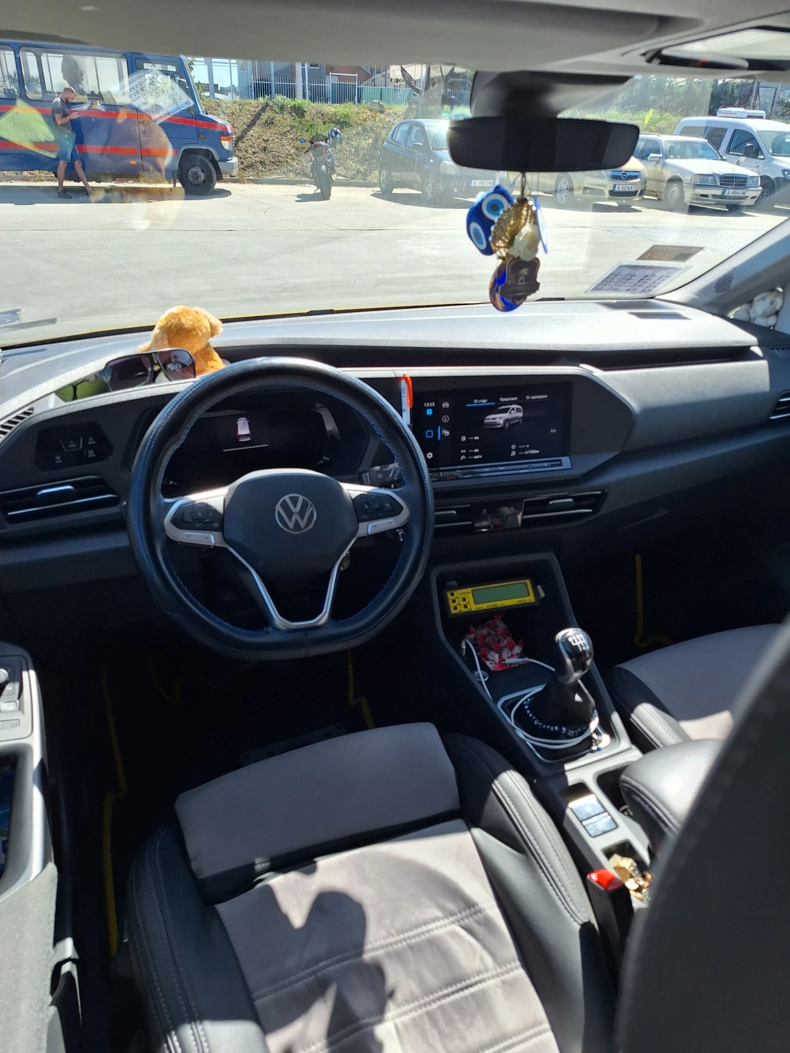 VW Caddy, снимка 5 - Автомобили и джипове - 56622607