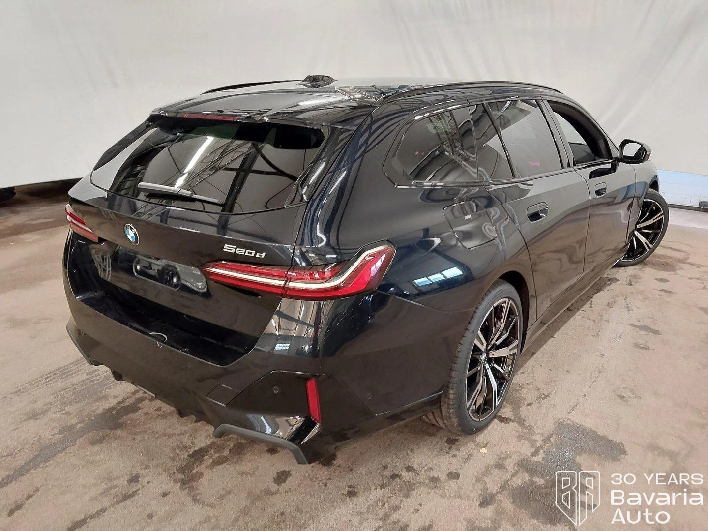 BMW 520 d Touring Steptronic, снимка 3 - Автомобили и джипове - 56632889