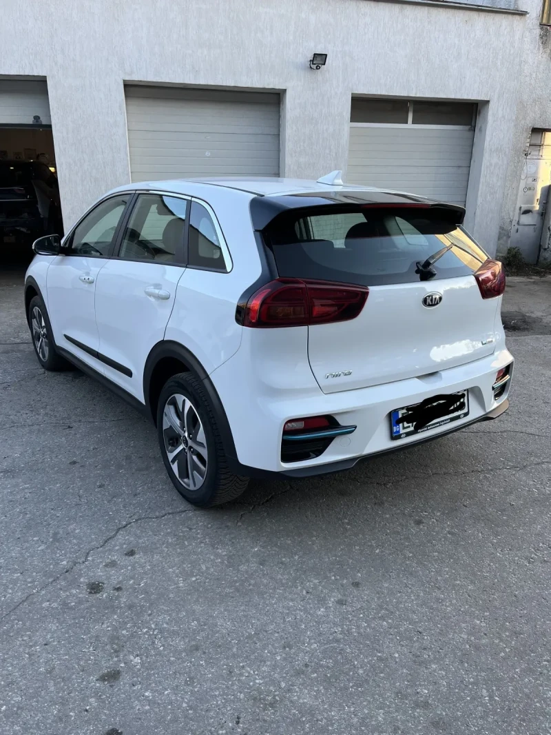 Kia Niro, снимка 3 - Автомобили и джипове - 47900945