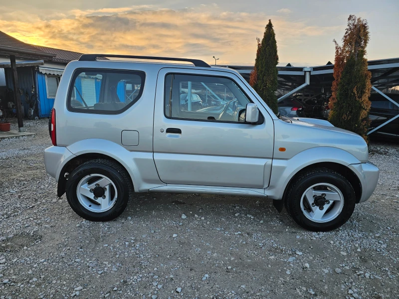 Suzuki Jimny 1.5DDIS 4x4 ! ! РЕАЛНИ КИЛОМЕТРИ , снимка 6 - Автомобили и джипове - 48363790