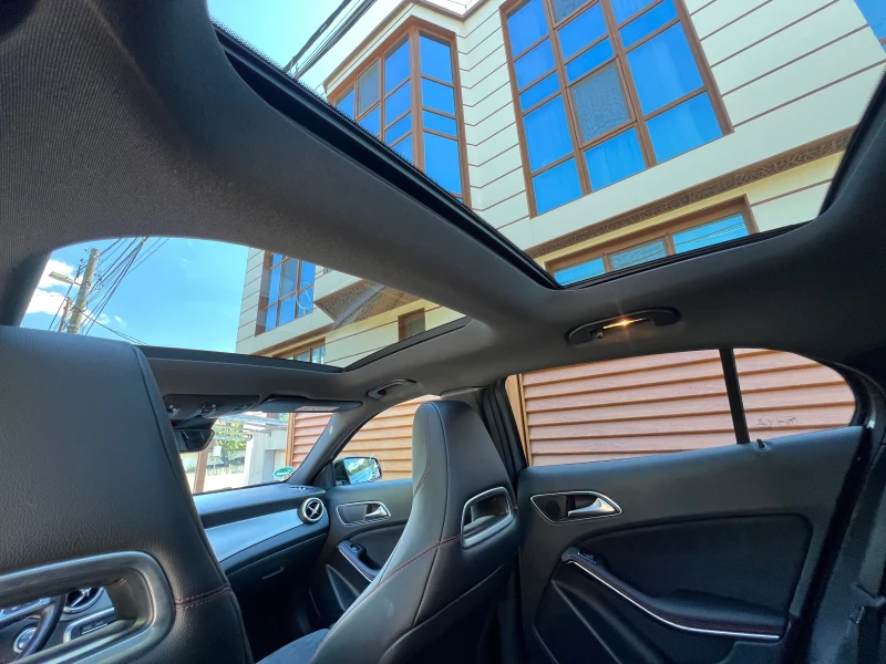 Mercedes-Benz GLA 220 AMG pack/ Панорама/ Голяма Навигация, снимка 9 - Автомобили и джипове - 53470096