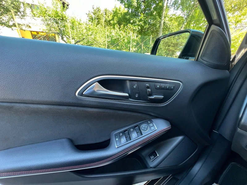 Mercedes-Benz GLA 220 AMG pack/ Панорама/ Голяма Навигация, снимка 8 - Автомобили и джипове - 53470096