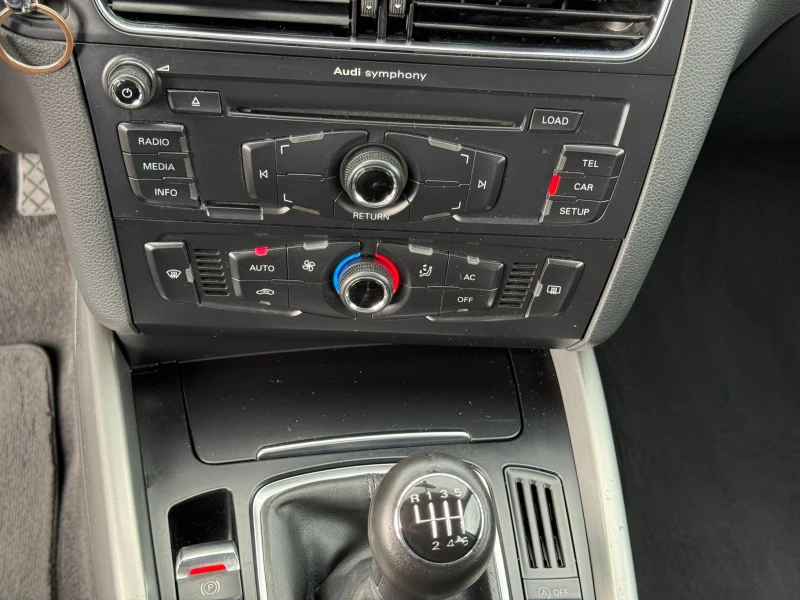 Audi Q5 2, 0TDi 4x4 Bi-Xenon , снимка 15 - Автомобили и джипове - 52018604