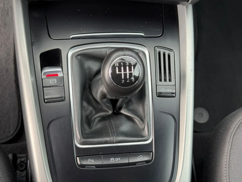 Audi Q5 2, 0TDi 4x4 Bi-Xenon , снимка 16 - Автомобили и джипове - 52018604