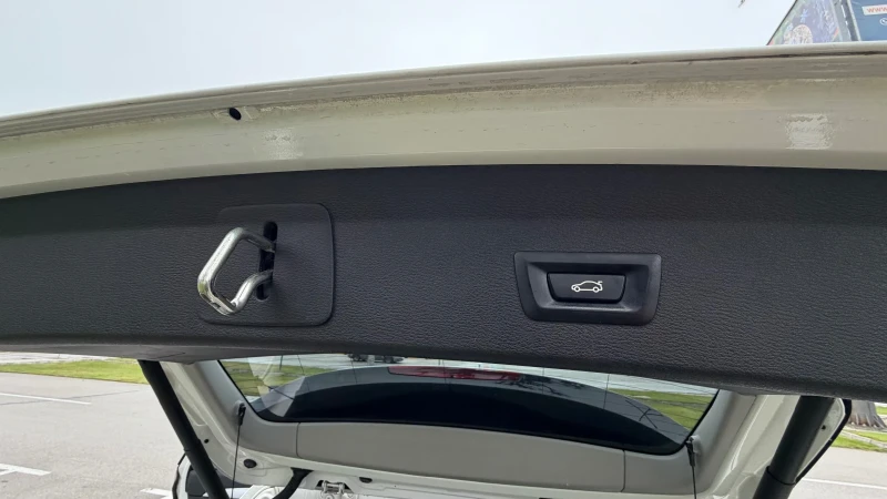 BMW X1 sDrive 2.0D, снимка 13 - Автомобили и джипове - 52583190