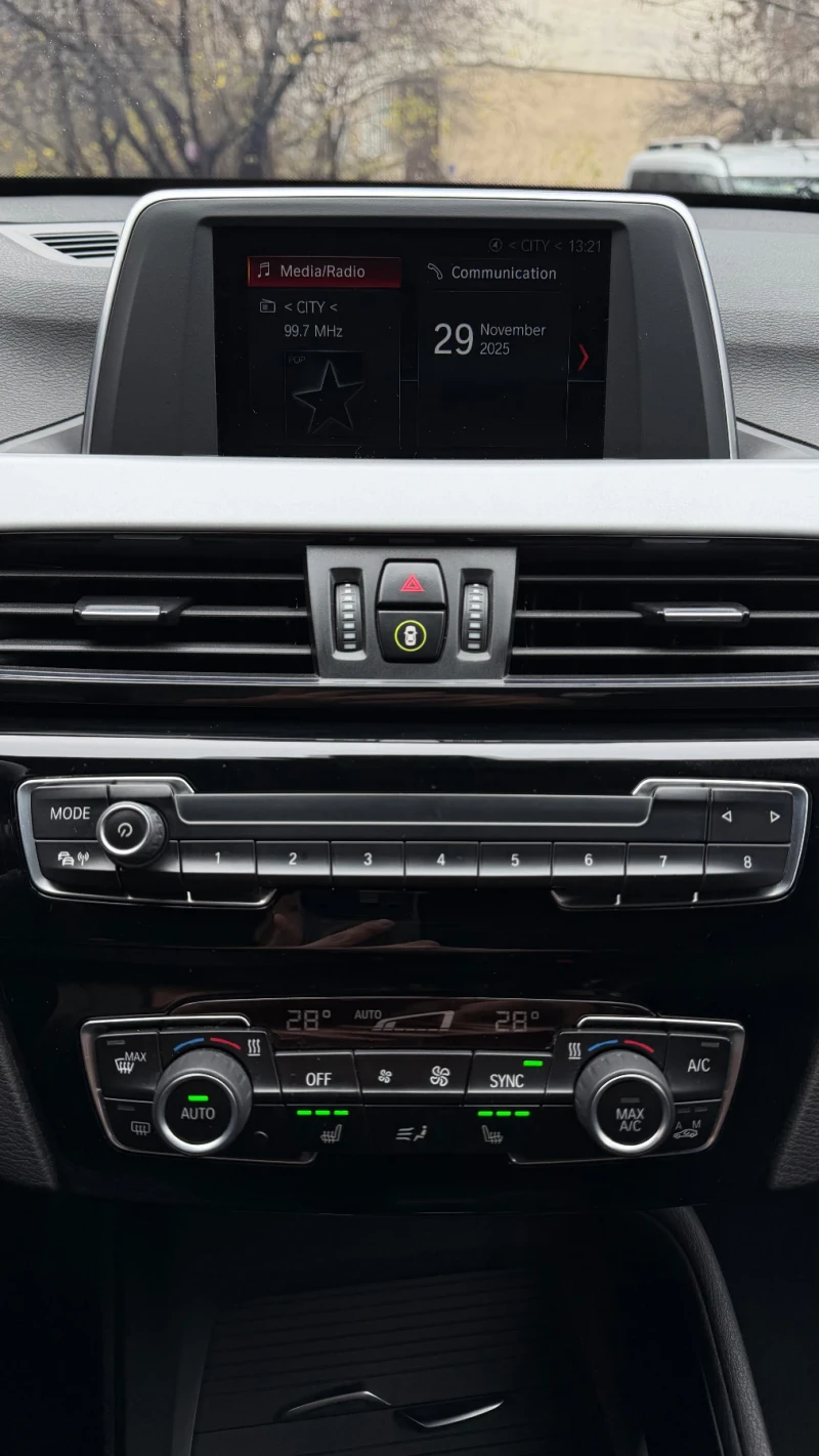 BMW X1 sDrive 2.0D, снимка 10 - Автомобили и джипове - 52583190