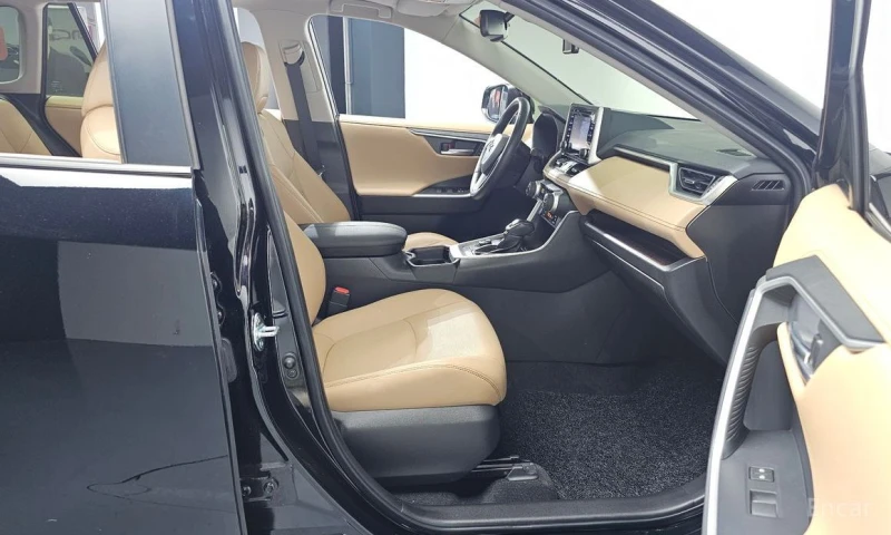 Toyota Rav4, снимка 11 - Автомобили и джипове - 53380170