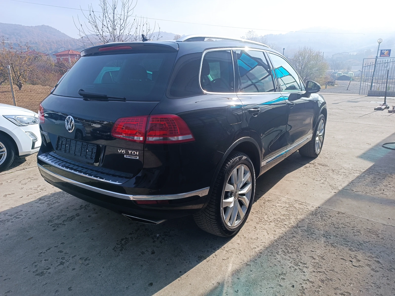 VW Touareg 3.0d 103000km! FULL HOB! - изображение 7