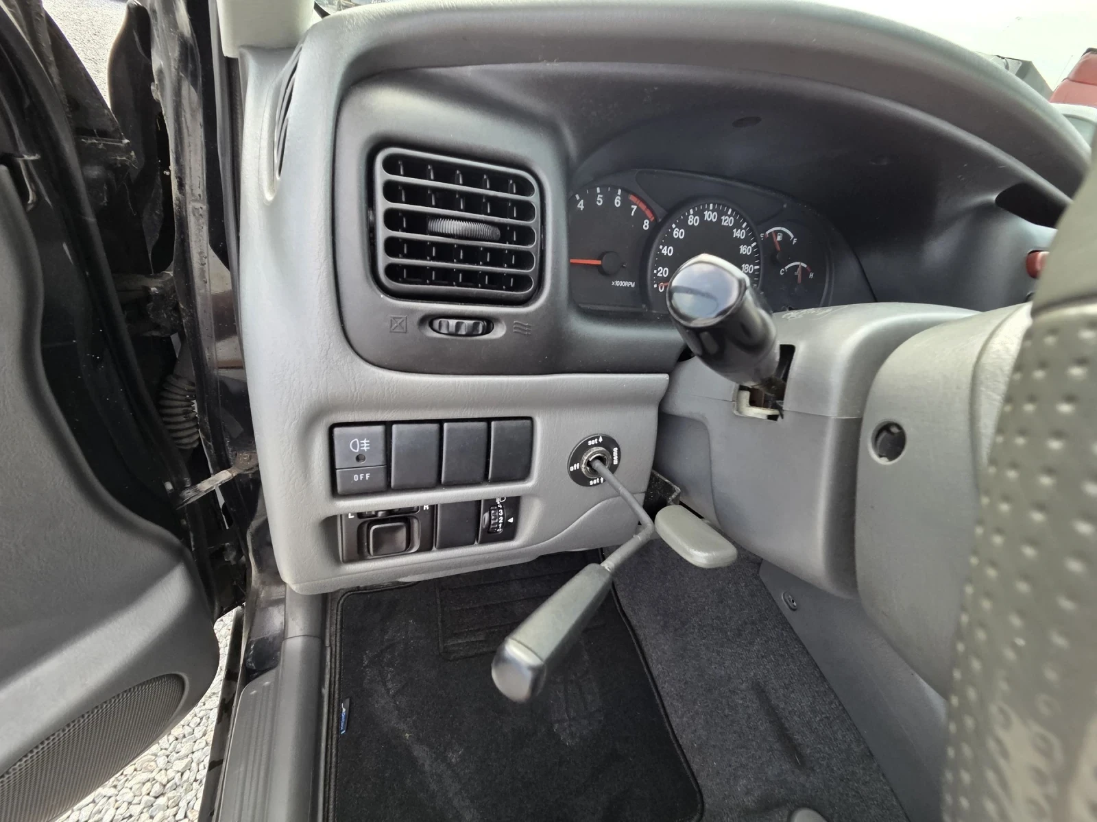 Suzuki Grand vitara GAZ, AVTOMAT, TEMPOMAT 2.0 - изображение 9