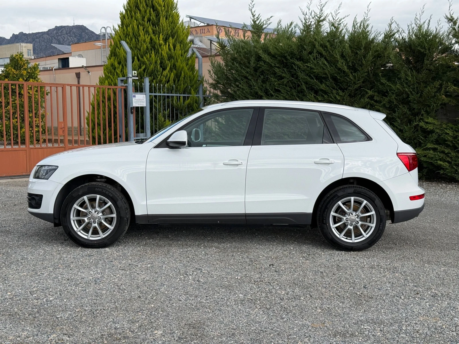 Audi Q5 2, 0TDi 4x4 Bi-Xenon  - изображение 8