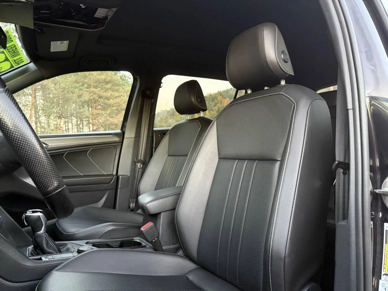 VW Tiguan R-line* Distronic* Пано* Подгреви - изображение 10