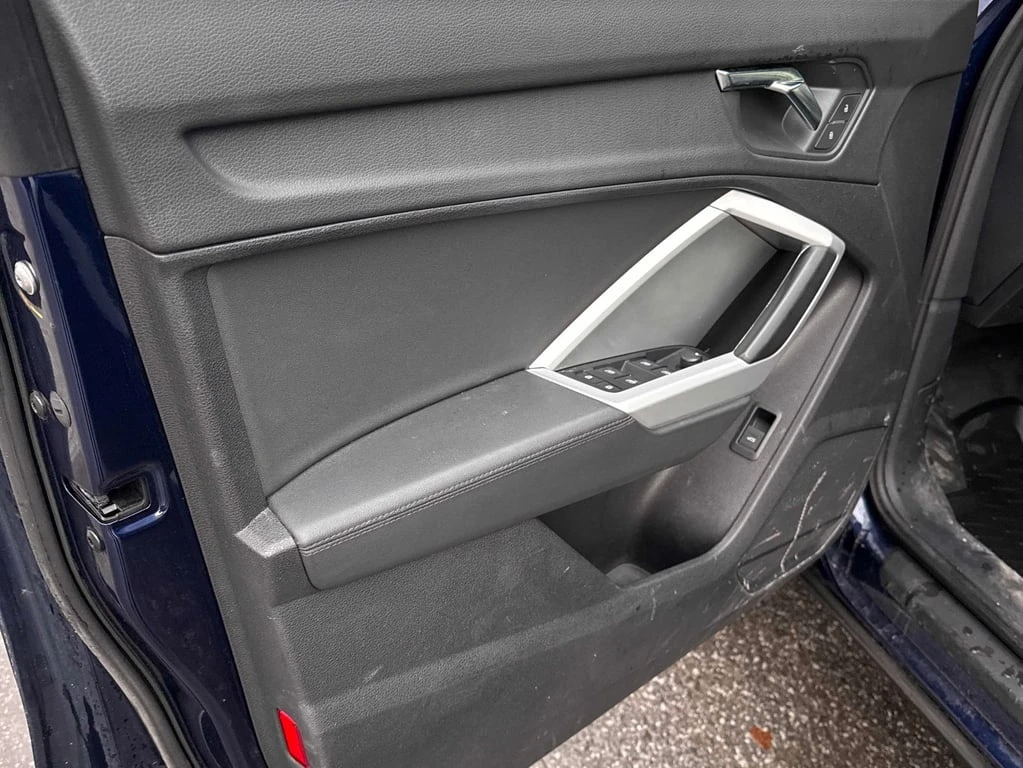 Audi Q3 * 45 TFSI quattro * CARFAX * ��������* ��������*  | Mobile.bg � ����������� 12