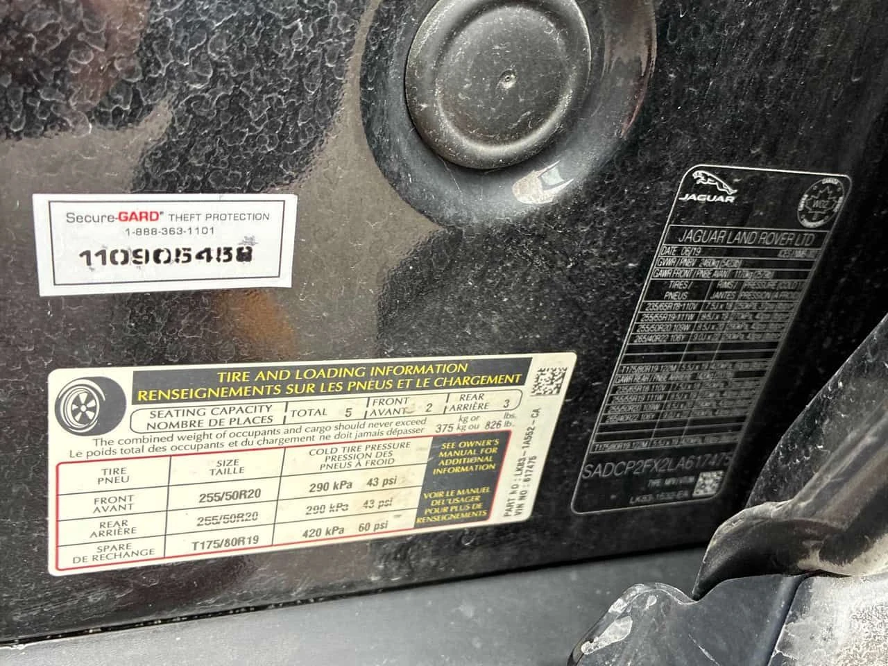 Jaguar F-PACE * Checkered Flag * CARFAX * ЦЕНА ДО БГ, снимка 10 - Автомобили и джипове - 53739227