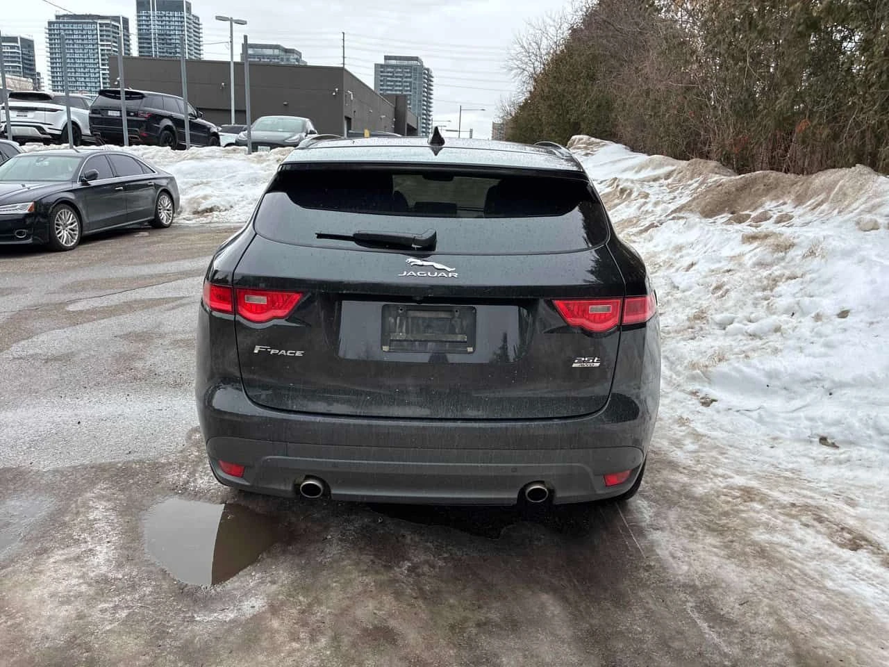 Jaguar F-PACE * Checkered Flag * CARFAX * ЦЕНА ДО БГ, снимка 4 - Автомобили и джипове - 53739227