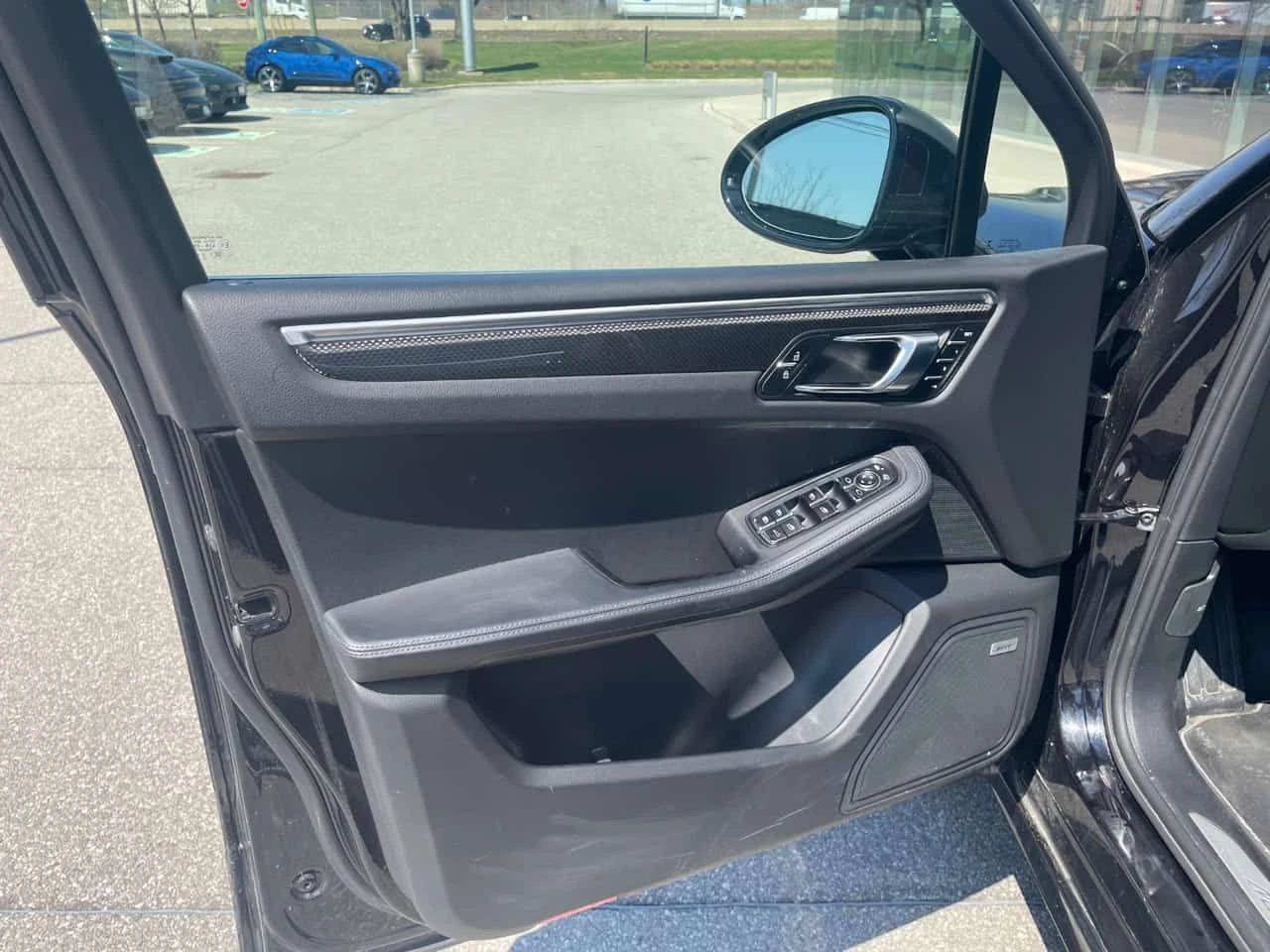 Porsche Macan  Turbo * DISTRONIC* BOSE* ОБДУХВАНЕ* , снимка 11 - Автомобили и джипове - 54580820