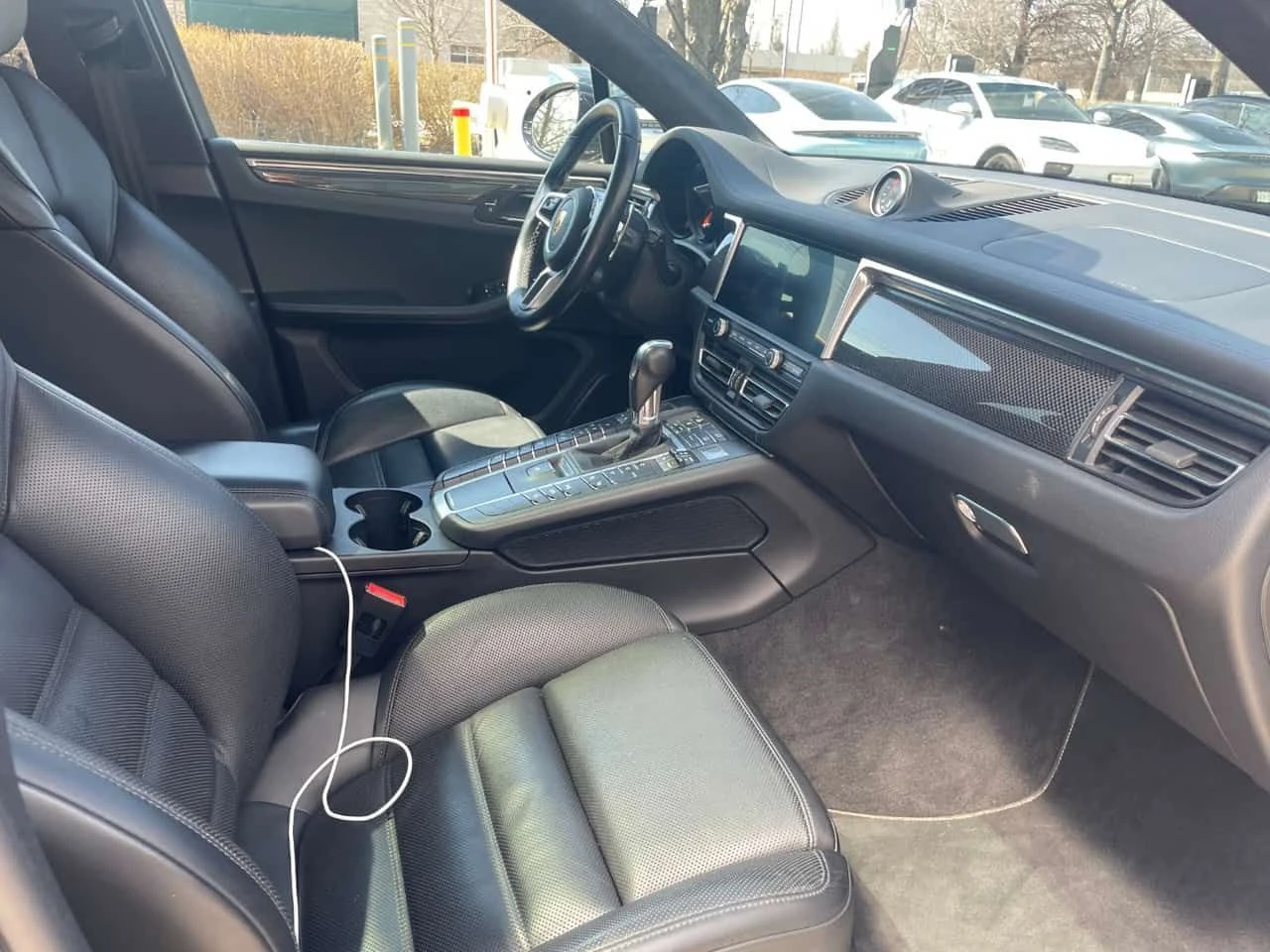 Porsche Macan  Turbo * DISTRONIC* BOSE* ОБДУХВАНЕ* , снимка 10 - Автомобили и джипове - 54580820