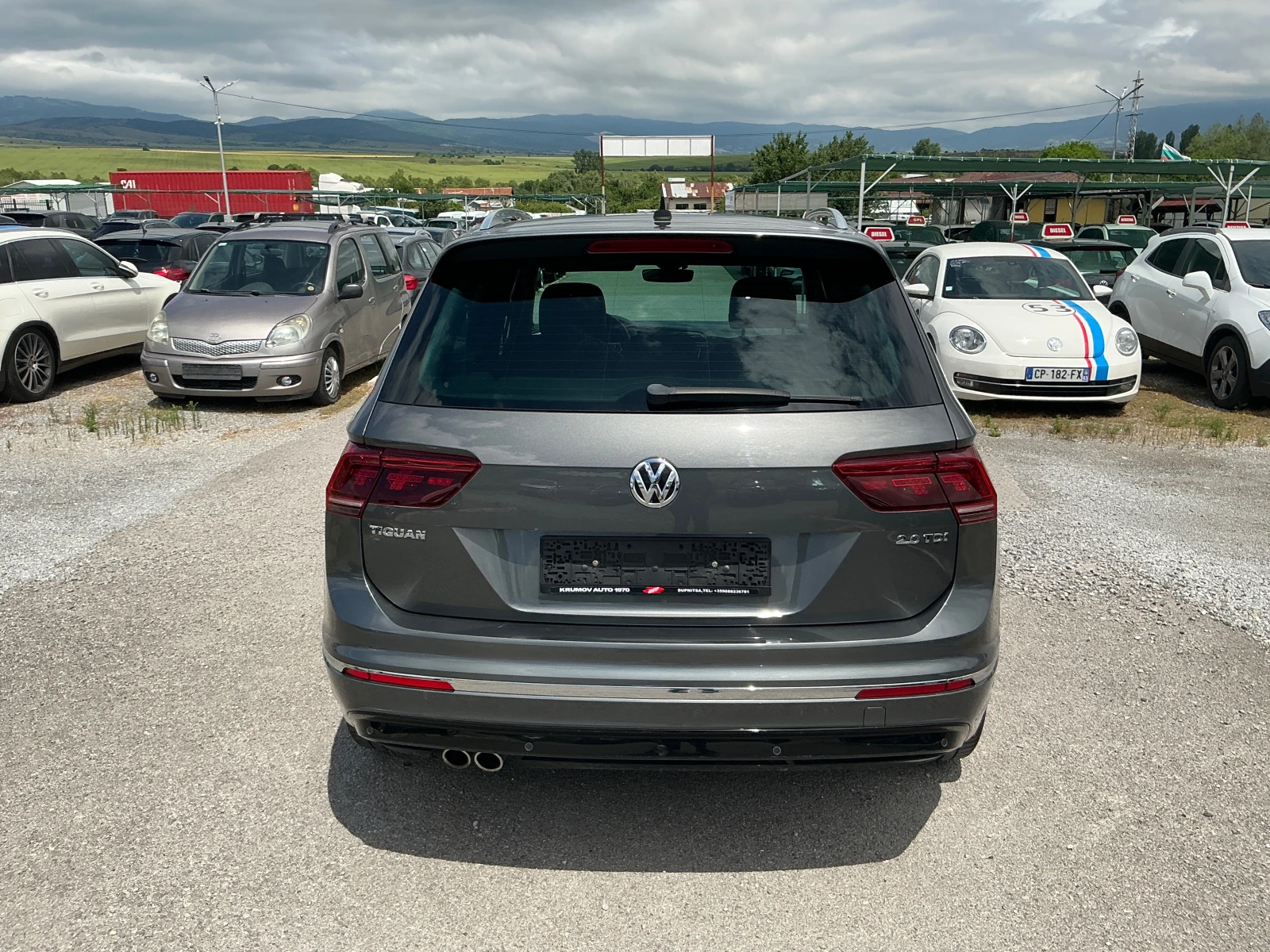 VW Tiguan 2.0 TDI R-Line, снимка 7 - Автомобили и джипове - 54883735