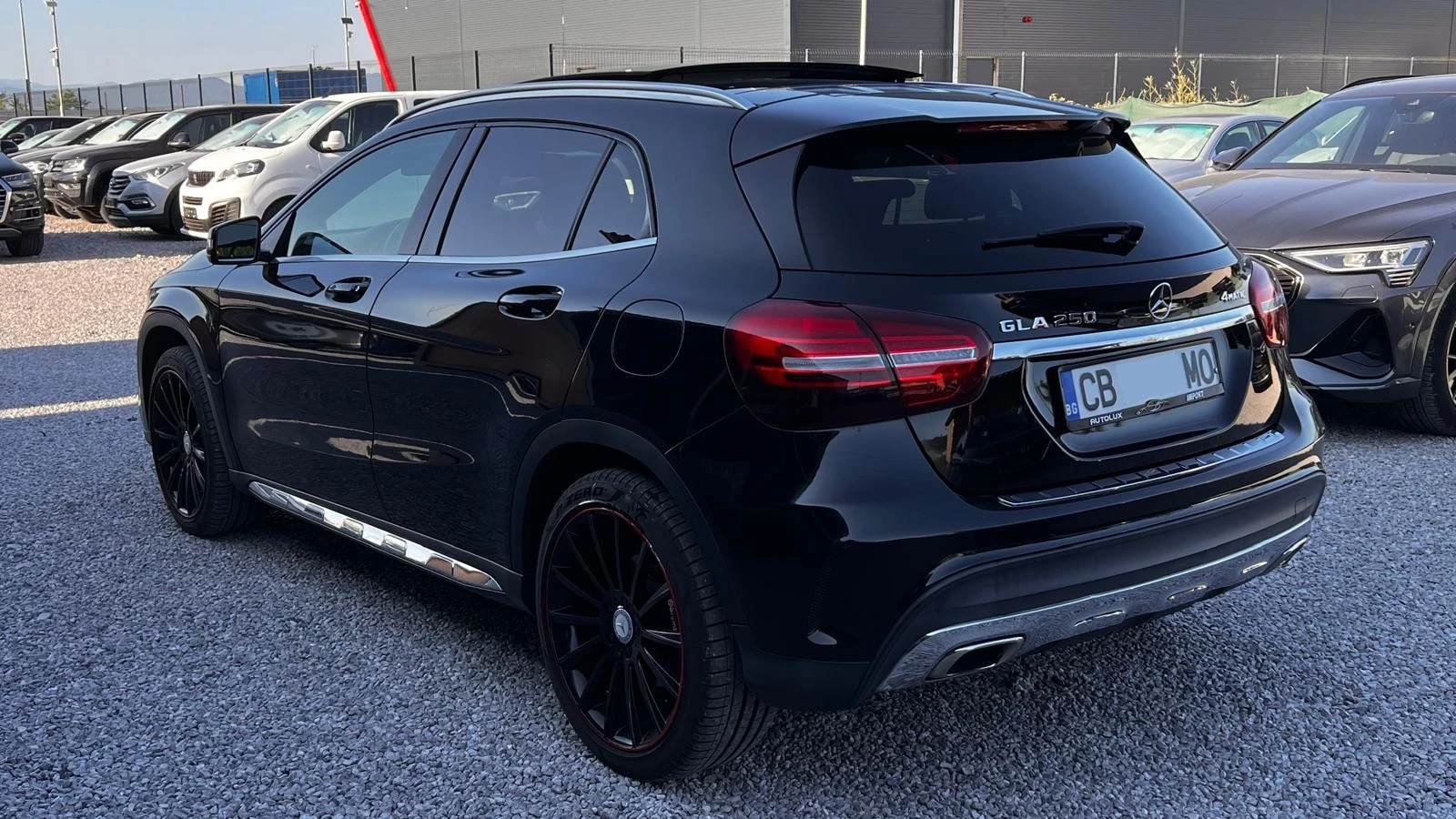 Mercedes-Benz GLA 250 4x4 Panorama Distr Keylless ������� Face  | Mobile.bg � ����������� 4