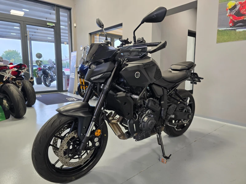 Yamaha Mt-07 700ie, ABS-TCS, Y-AMT, Tech Black!, снимка 7 - Мотоциклети и мототехника - 52167219