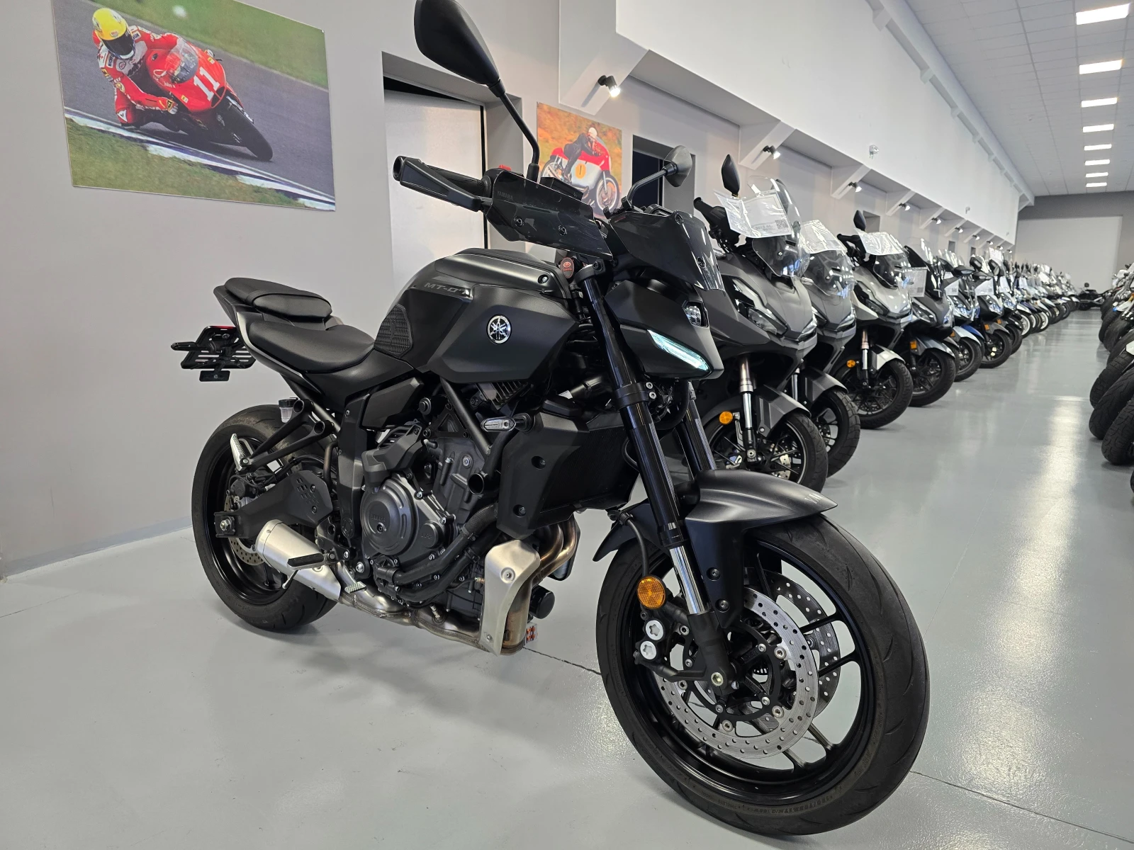 Yamaha Mt-07 700ie, ABS-TCS, Y-AMT, Tech Black!, снимка 1