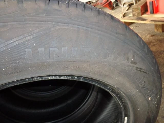 Гуми Летни 235/65R17, снимка 8 - Гуми и джанти - 11105271