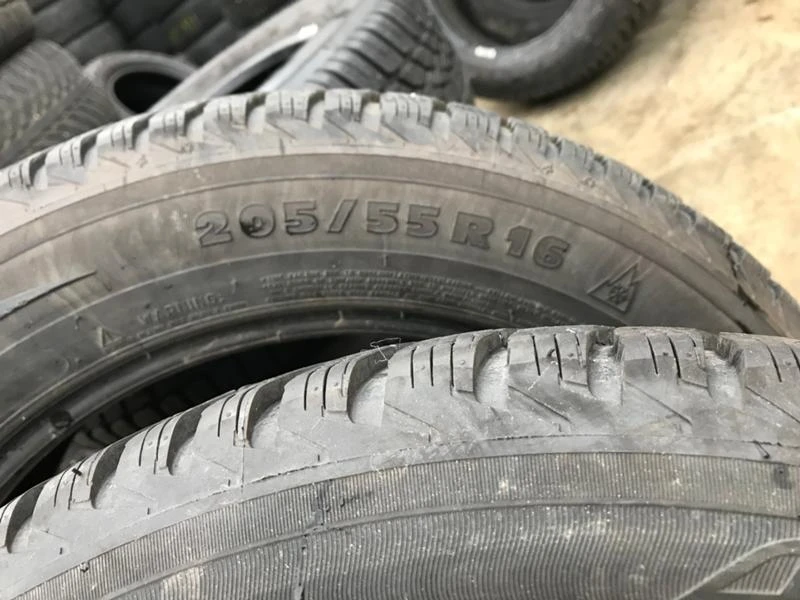 Гуми Зимни 205/55R16, снимка 6 - Гуми и джанти - 30160357