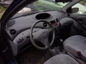 Toyota Yaris 1.0и1.3, снимка 7