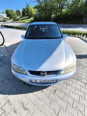 Opel Vectra 1.6 16V, снимка 1