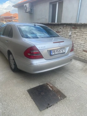 Mercedes-Benz E 320, снимка 2