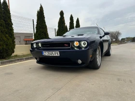     Dodge Challenger 5.7 HEMI R/T