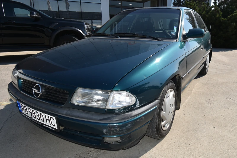 Opel Astra 1.6 LPG, снимка 3 - Автомобили и джипове - 47099377