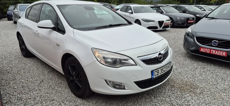 Opel Astra 1.6-116К.С., снимка 13 - Автомобили и джипове - 47270105