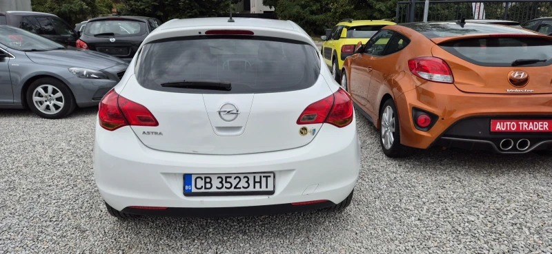 Opel Astra 1.6-116К.С., снимка 6 - Автомобили и джипове - 47270105