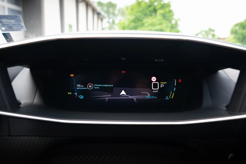 Peugeot 2008 57KwH * Electric* LED * GT Line , снимка 12 - Автомобили и джипове - 50605745