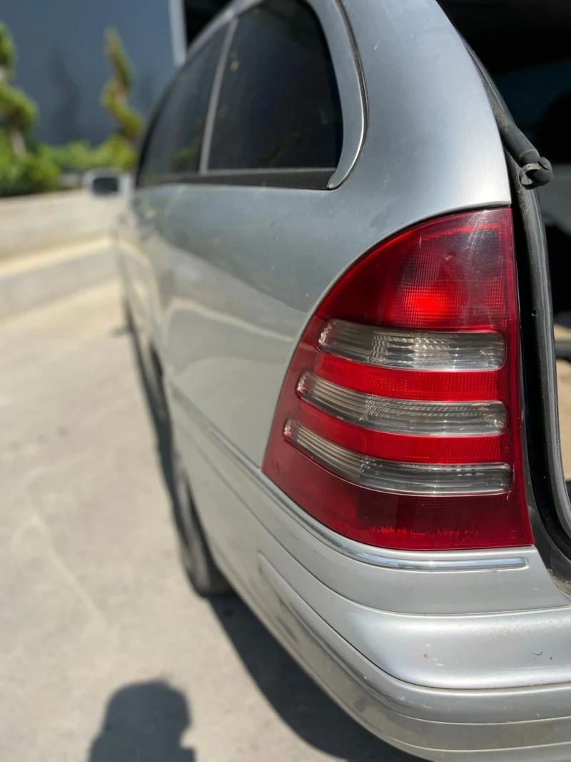 Mercedes-Benz C 220 611, снимка 8 - Автомобили и джипове - 50614721