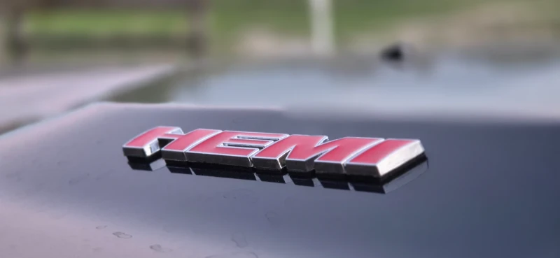 Dodge Challenger 5.7 HEMI R/T, снимка 15 - Автомобили и джипове - 51380744