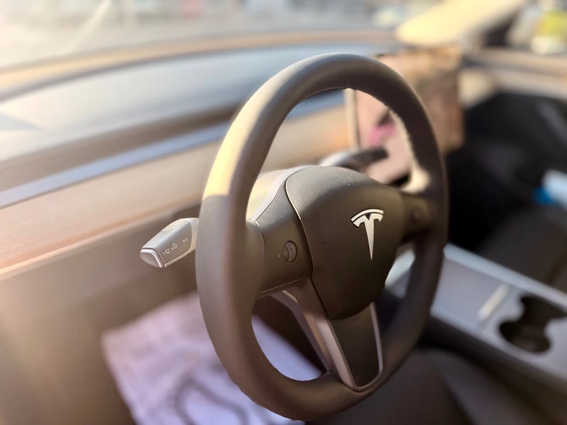 Tesla Model 3 LR 4x4 Facelift, снимка 13 - Автомобили и джипове - 52567938