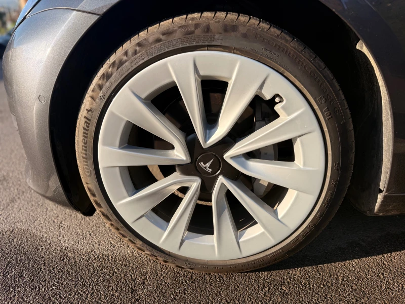 Tesla Model 3 LR 4x4 Facelift, снимка 9 - Автомобили и джипове - 52567938
