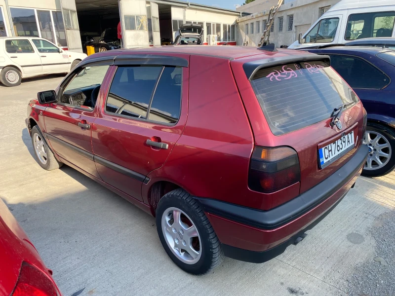 VW Golf, снимка 3 - Автомобили и джипове - 52555899