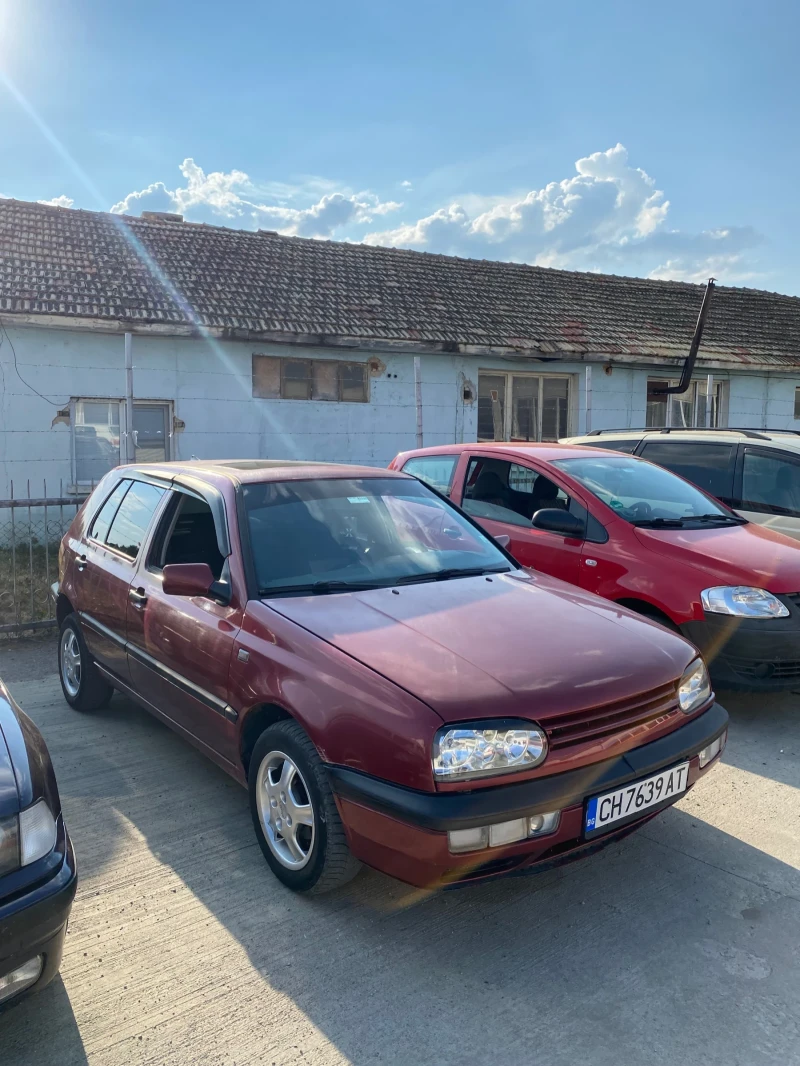 VW Golf, снимка 2 - Автомобили и джипове - 52555899