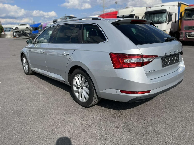 Skoda Superb 2.0 TDI Facelift, снимка 4 - Автомобили и джипове - 52596823