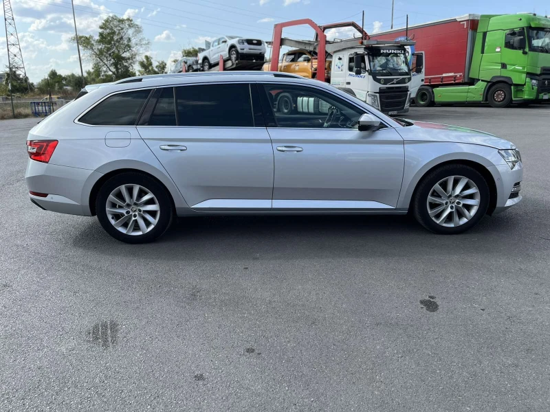 Skoda Superb 2.0 TDI Facelift, снимка 5 - Автомобили и джипове - 52596823
