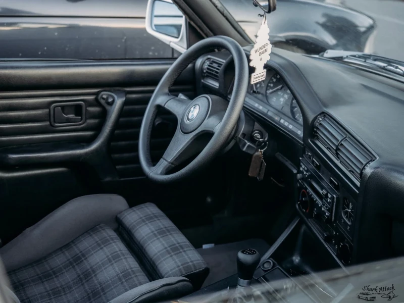 BMW 320, снимка 5 - Автомобили и джипове - 52952738