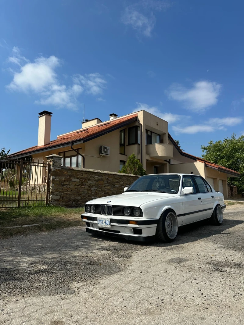 BMW 320, снимка 2 - Автомобили и джипове - 52952738