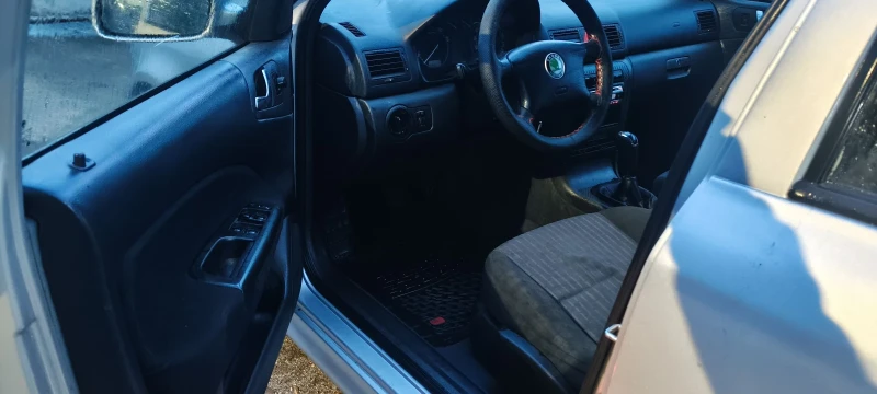 Skoda Octavia 2.0 газ бензин, снимка 6 - Автомобили и джипове - 53400510