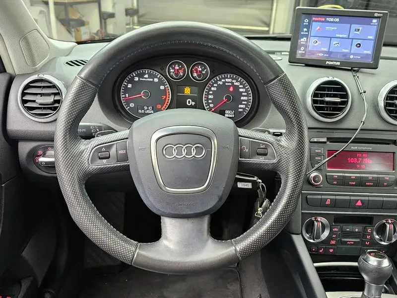 Audi A3 2.0 Tfsi Dynamic , снимка 14 - Автомобили и джипове - 54125555