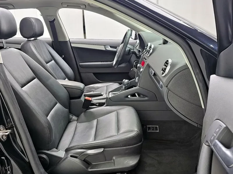 Audi A3 2.0 Tfsi Dynamic , снимка 11 - Автомобили и джипове - 54125555