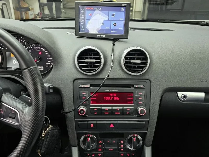 Audi A3 2.0 Tfsi Dynamic , снимка 16 - Автомобили и джипове - 54125555