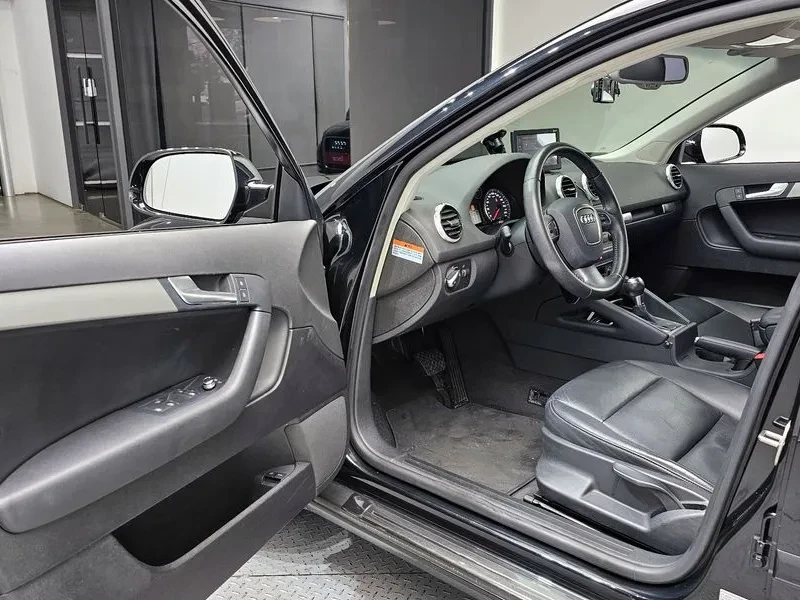 Audi A3 2.0 Tfsi Dynamic , снимка 10 - Автомобили и джипове - 54125555